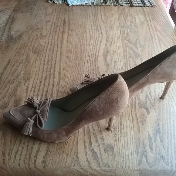 Ann Taylor Aiden Suede Tasseled Loafer Pump Size 7.5 Academia Old Money Office - Picture 8 of 16